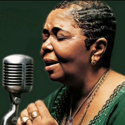 CESARIA EVORA ORCHESTRA <br> Αφιέρωμα στην «ξυπόλητη ντίβα»