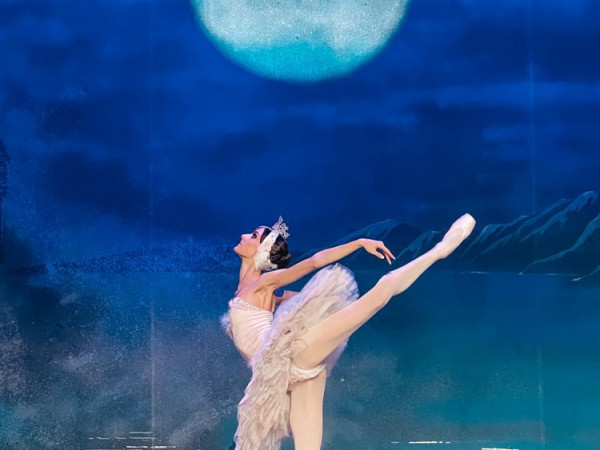 Royal Classical Ballet  Η λίμνη των κύκνων
