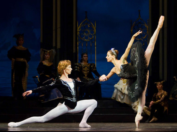 Royal Classical Ballet  Η λίμνη των κύκνων