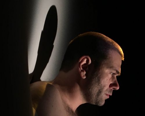 «Ο Τζόνι πήρε τʼ όπλο του» - Σοφίας Αδαμίδου 