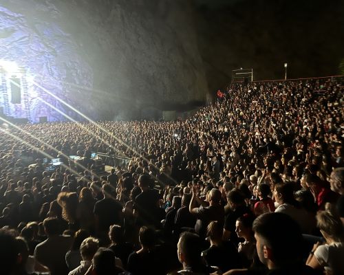 Φωτογραφικό Λεύκωμα από την συναυλία του ΘΑΝΑΣΗ ΠΑΠΑΚΩΝΣΤΑΝΤΙΝΟΥ