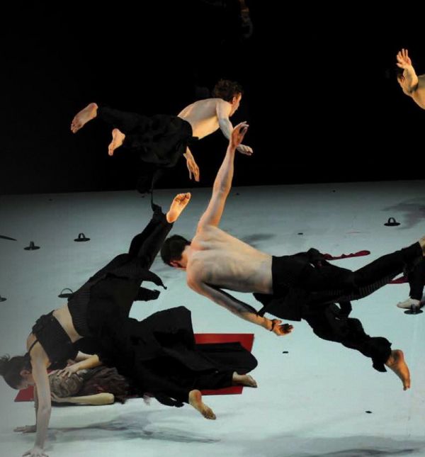 Αφιέρωμα  στον <br> Θεόδωρο Τερζόπουλο <br> // σκότος, ἐμόν φάος //