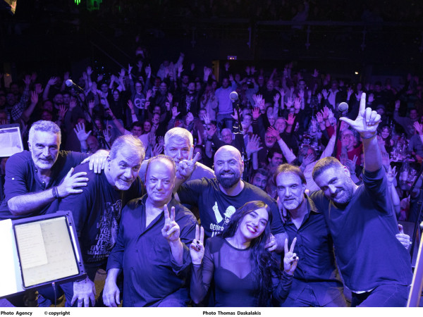 Δημήτρης Σταρόβας & Starovas Band + φίλοι