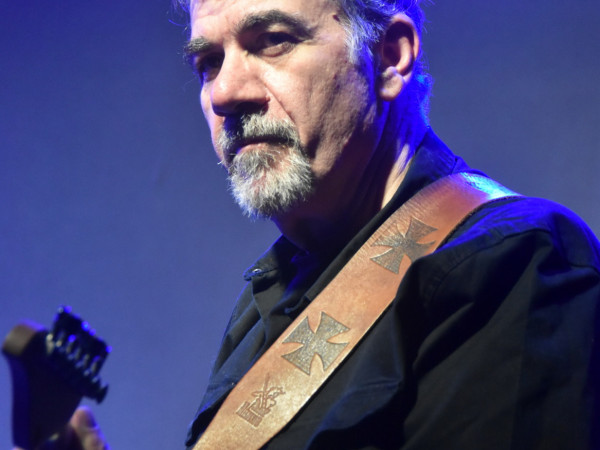 Δημήτρης Σταρόβας & Starovas Band + φίλοι