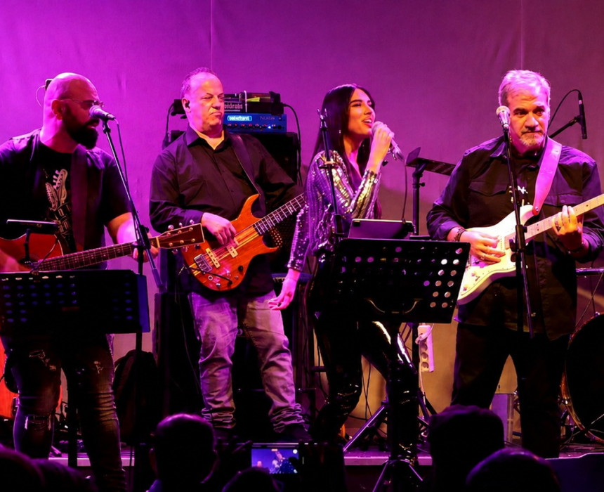Δημήτρης Σταρόβας & Starovas Band + φίλοι